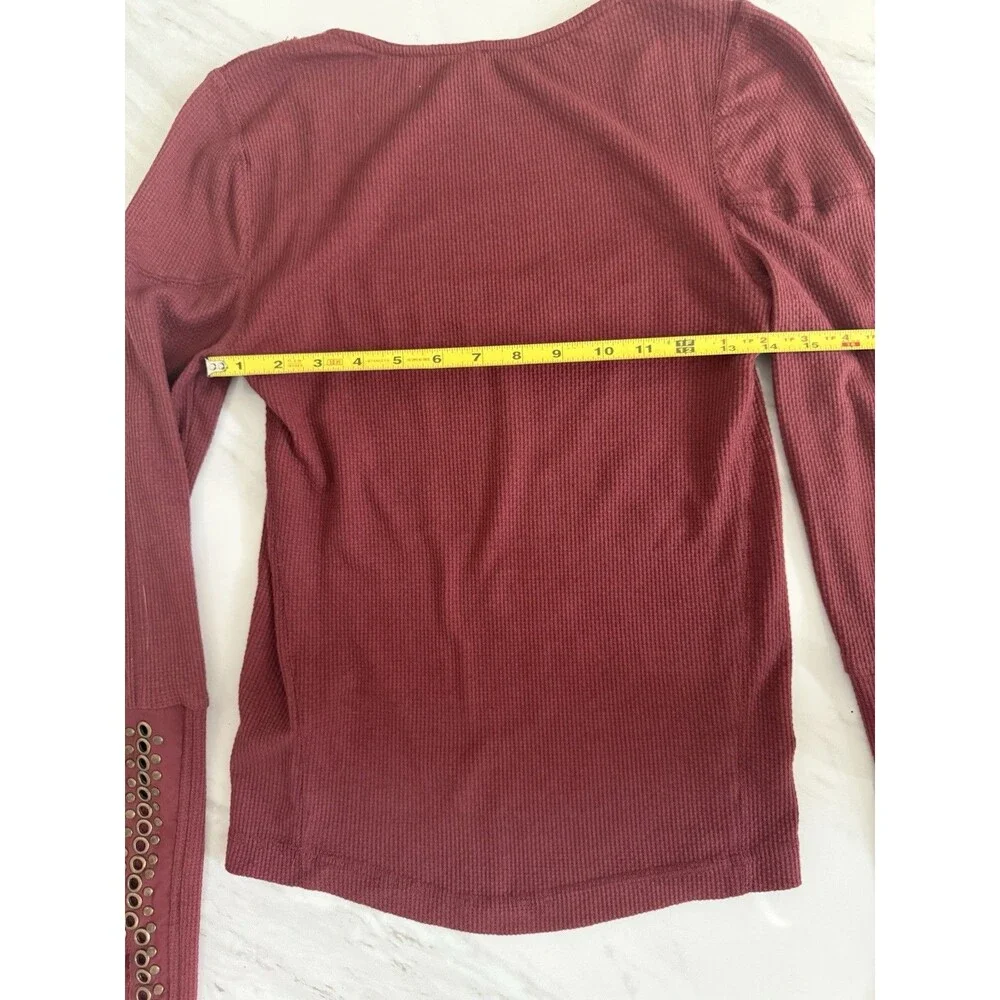 Free People Mia Thermal Top Red Jasper Long Sleeve Grommet Cuff Women M